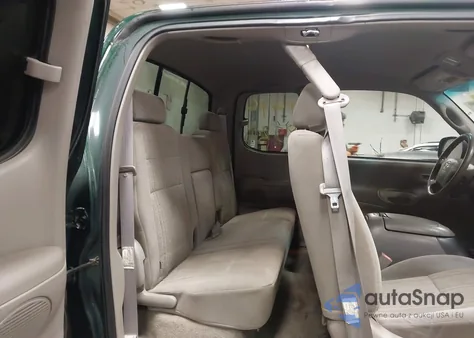 2003 Toyota Tundra Sr5 V8 from USA, damaged, VIN 5TBBT44183S427740